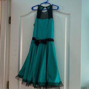 Dance costume w/ headband